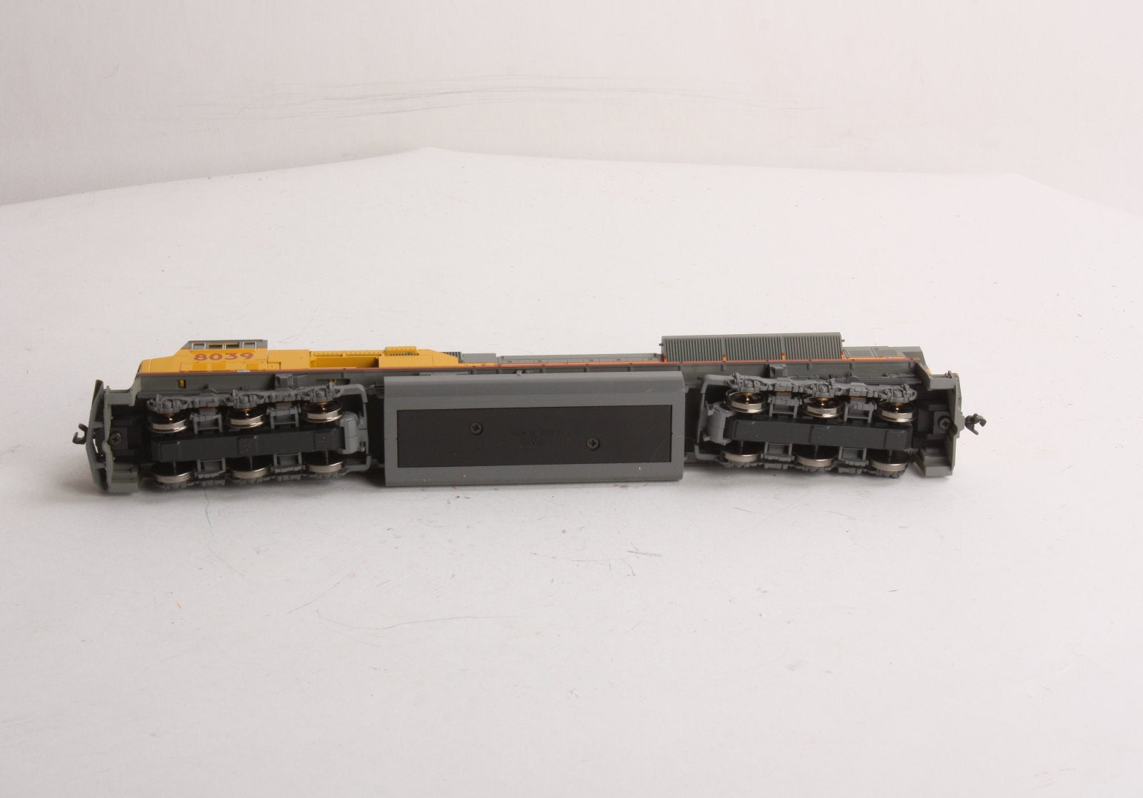 Kato 37-6358 HO Scale Union Pacific SD90/43MAC Diesel Locomotive #8039 LN/Box
