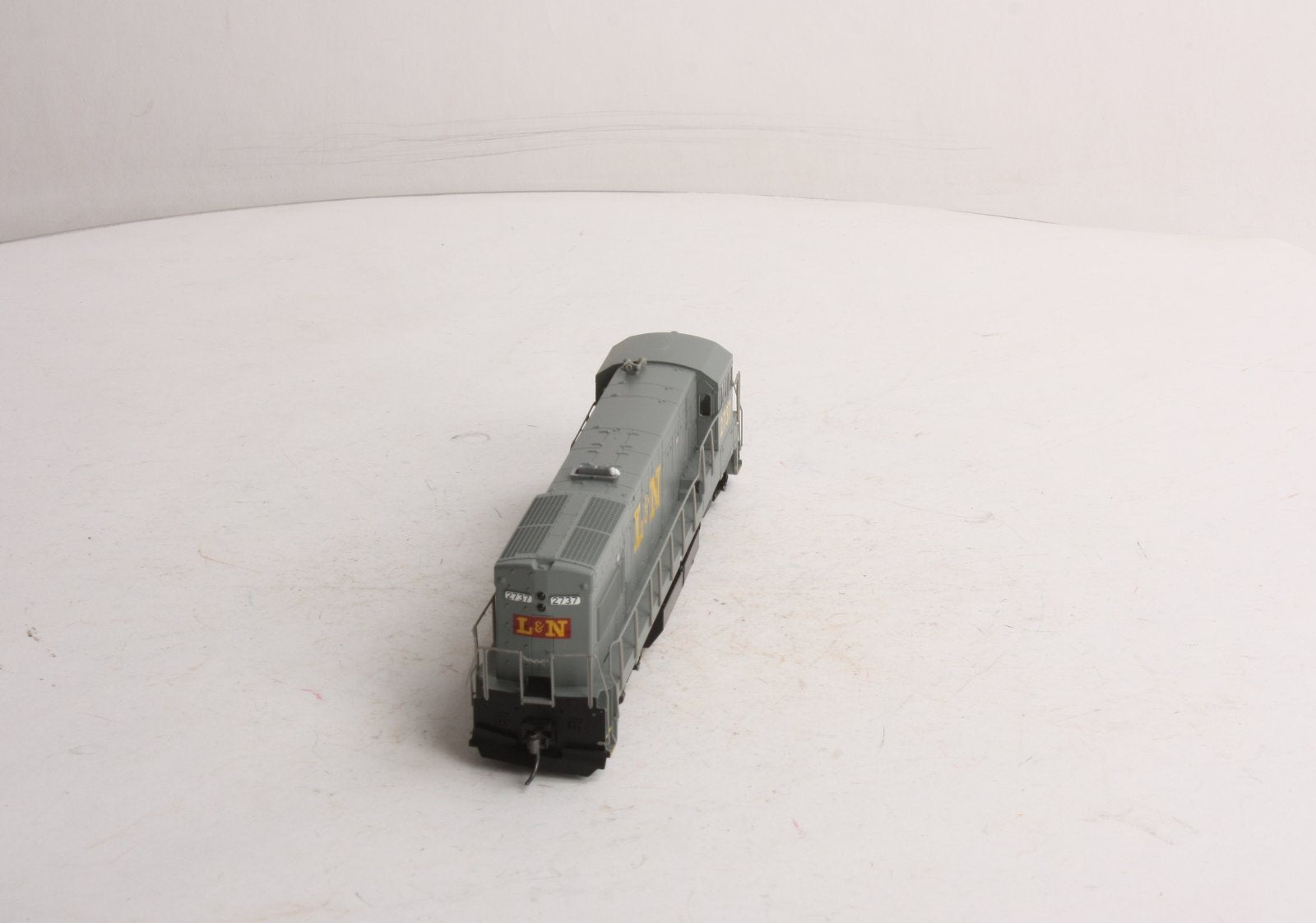 Atlas 8671 HO Louisville & Nashville GE U23B Diesel Locomotive #2737 LN/Box