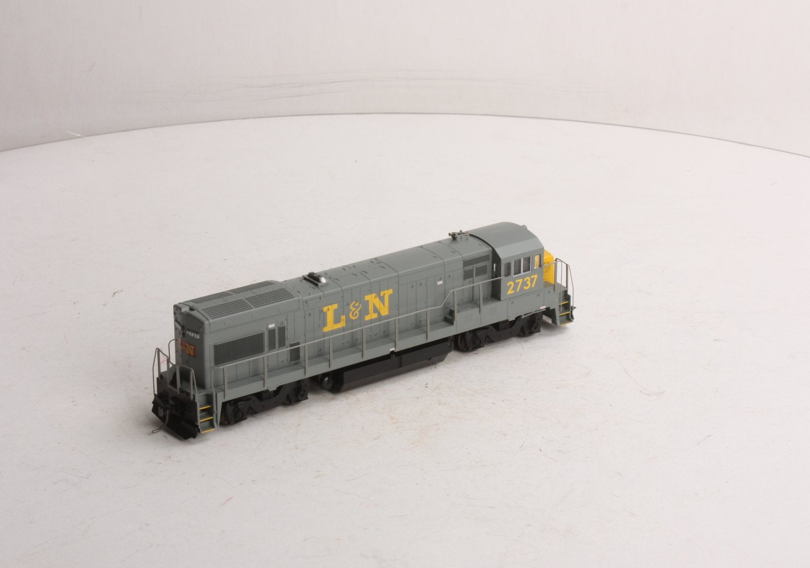 Atlas 8671 HO Louisville & Nashville GE U23B Diesel Locomotive #2737 LN/Box