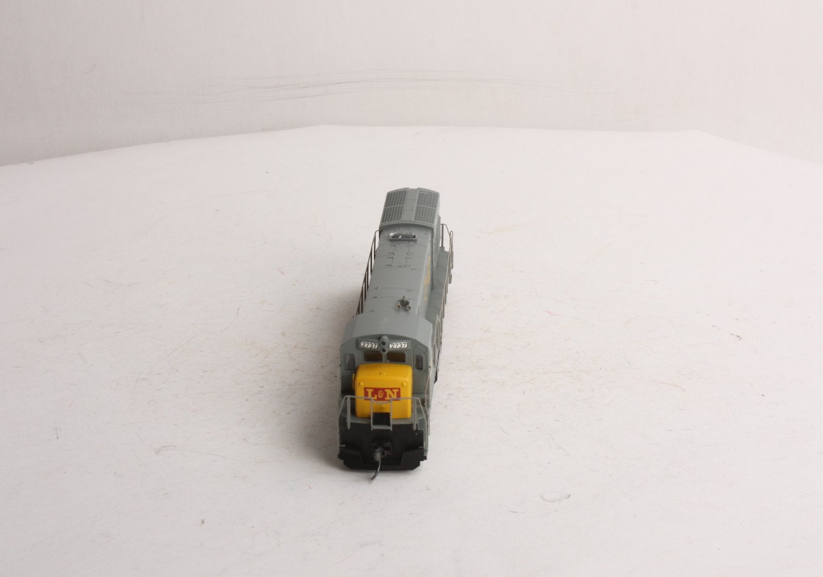 Atlas 8671 HO Louisville & Nashville GE U23B Diesel Locomotive #2737 LN/Box
