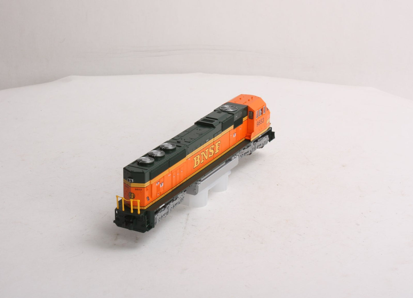 Kato 37-6404 HO BNSF Heritage ll EMD SD70MAC Diesel Locomotive #9853 LN/Box