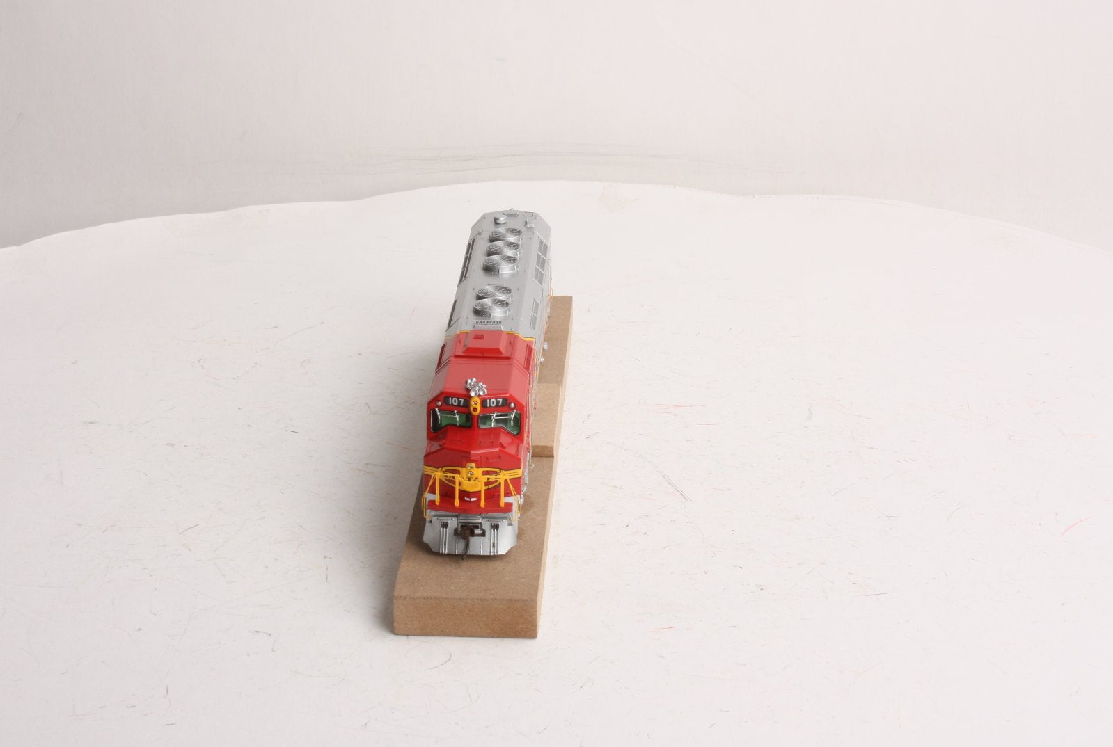 Athearn G67611 HO Scale Santa Fe FP45 Powered Diesel Locomotive w/ Sound #107 LN/Box