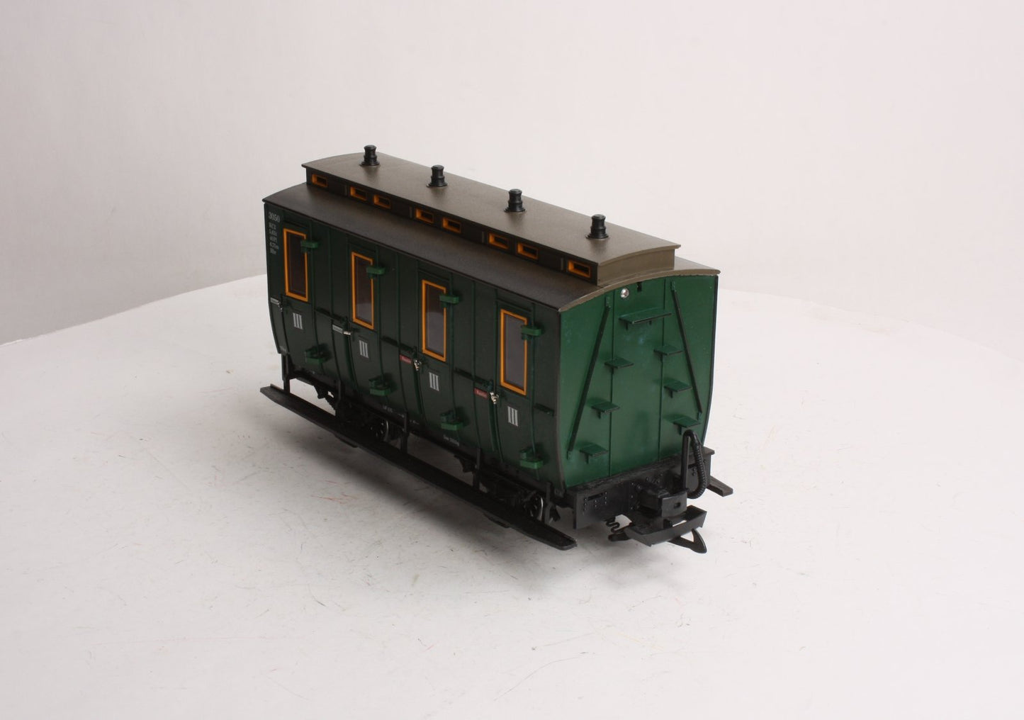 LGB 3050 G European 4-wheel Passenger Car w/Metal Wheels LN/Box