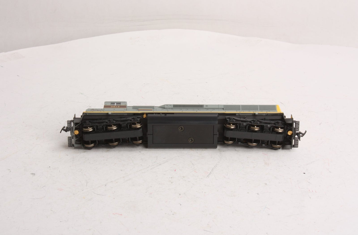 Kato 37-1704 HO Erie Lackawanna EMD SD45 Diesel Locomotive #3613 LN/Box