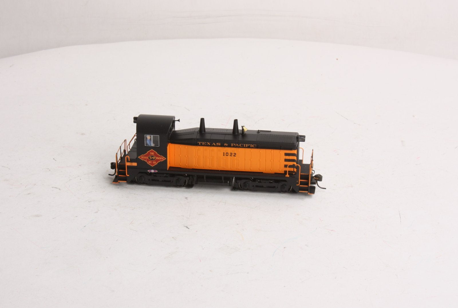Broadway Limited 2039 HO T&P EMD SW7 Ph2 Diesel Switcher w/DCC/Sound #1022