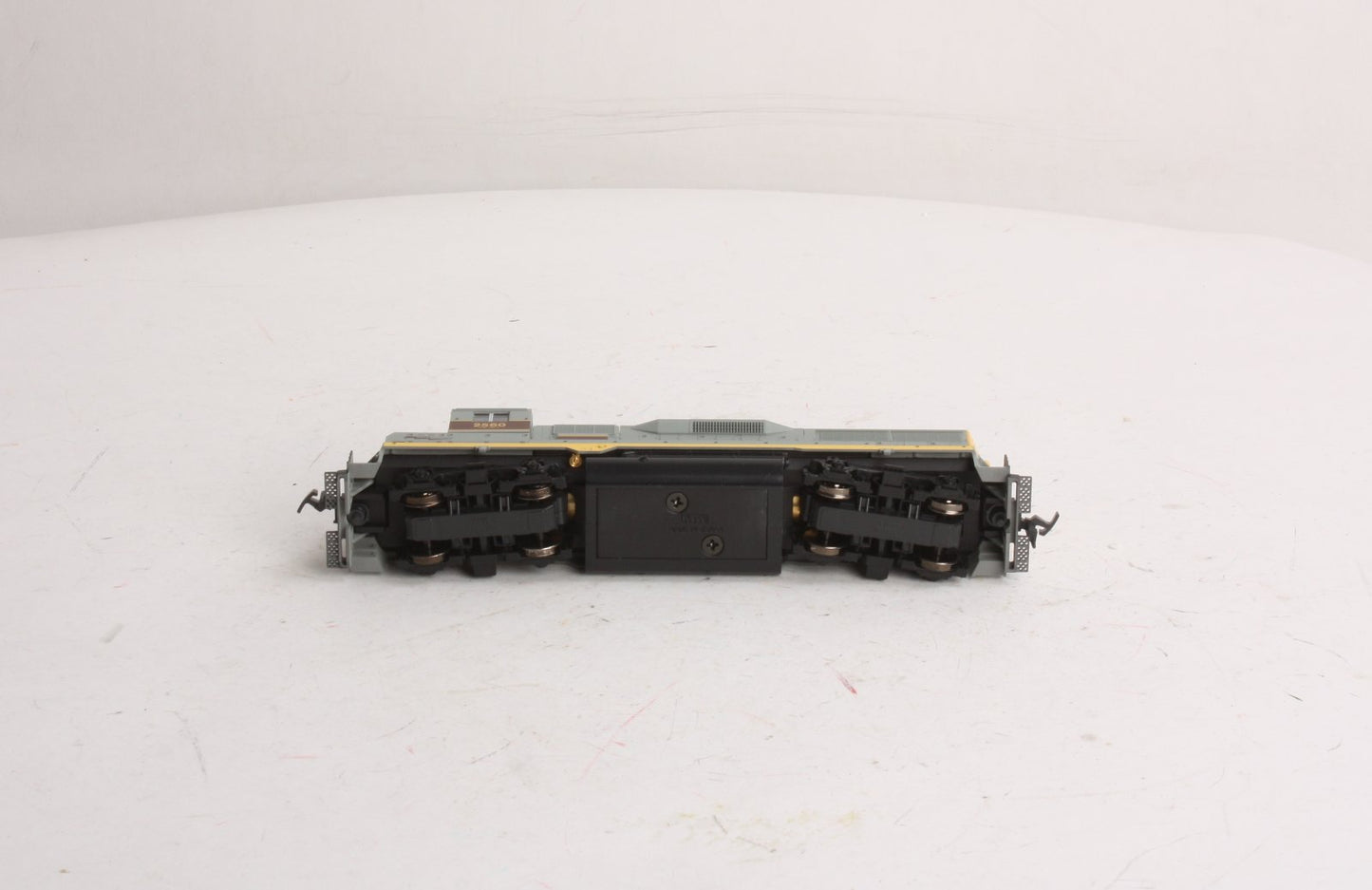 Kato 37-04C HO Scale Erie Lackawanna GP-35 Diesel Locomotive #2560 LN/Box