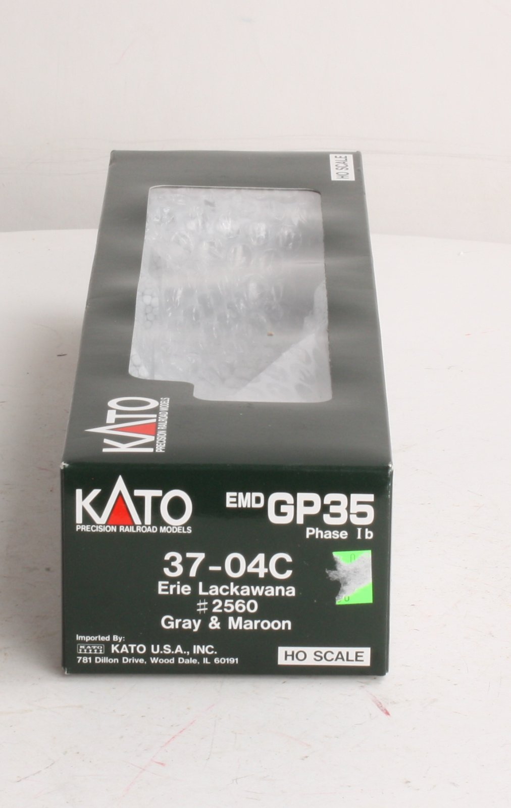 Kato 37-04C HO Scale Erie Lackawanna GP-35 Diesel Locomotive #2560 LN/Box