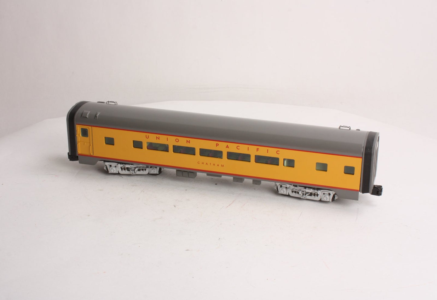 Lionel 6-15371 O Gauge Union Pacific "Chatham" Coach EX