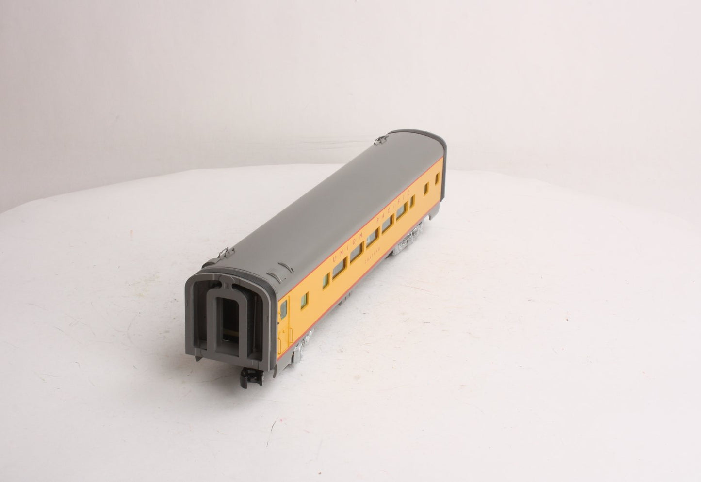 Lionel 6-15371 O Gauge Union Pacific "Chatham" Coach EX