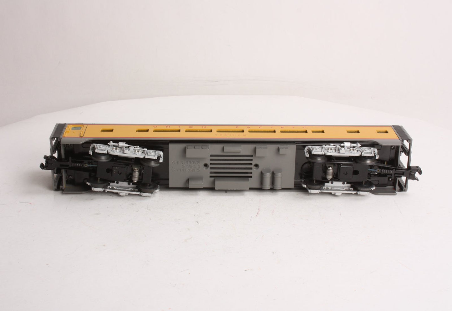 Lionel 6-15371 O Gauge Union Pacific "Chatham" Coach EX