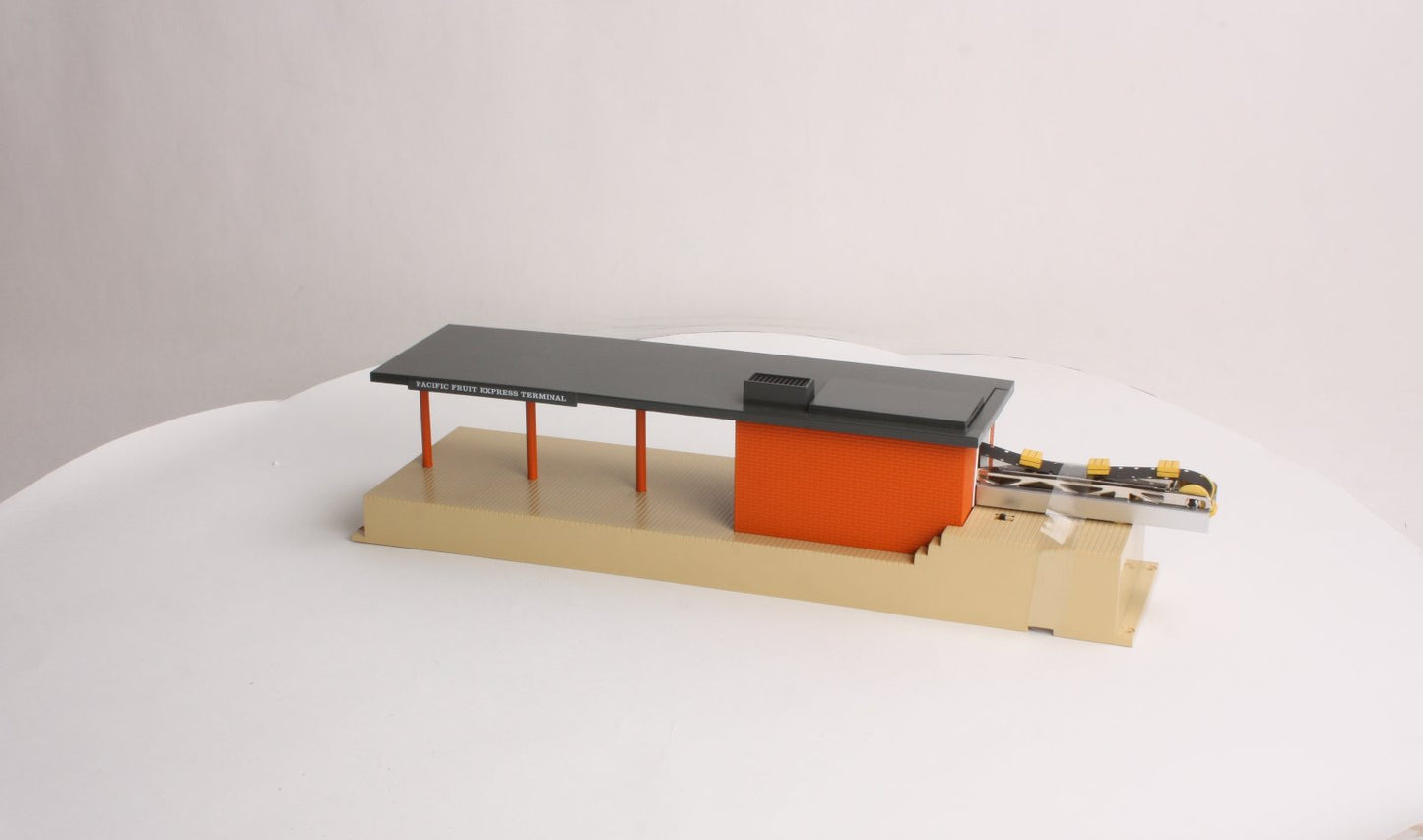 Lionel 6-37975 O Operating Southern Pacific Freight Terminal