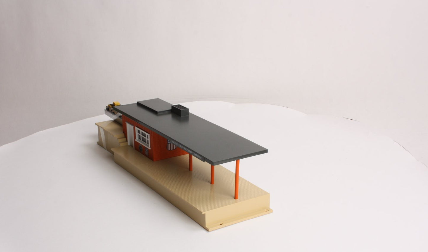 Lionel 6-37975 O Operating Southern Pacific Freight Terminal