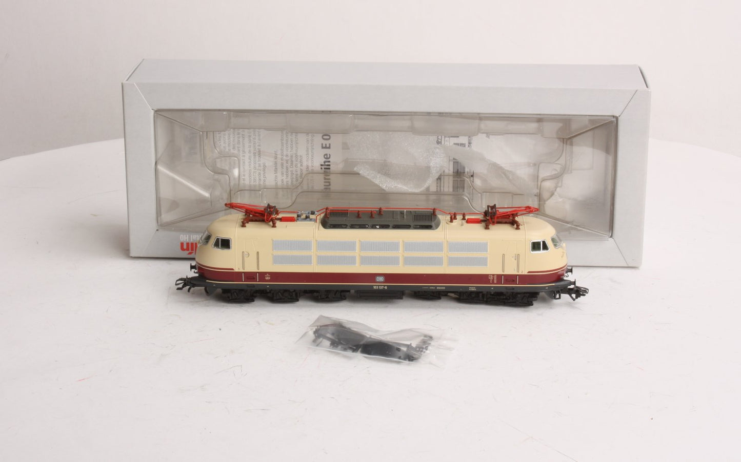 Marklin 39579 HO Deutsche Bahn Electric Locomotive BR 103 137-6 -Digital LN/Box