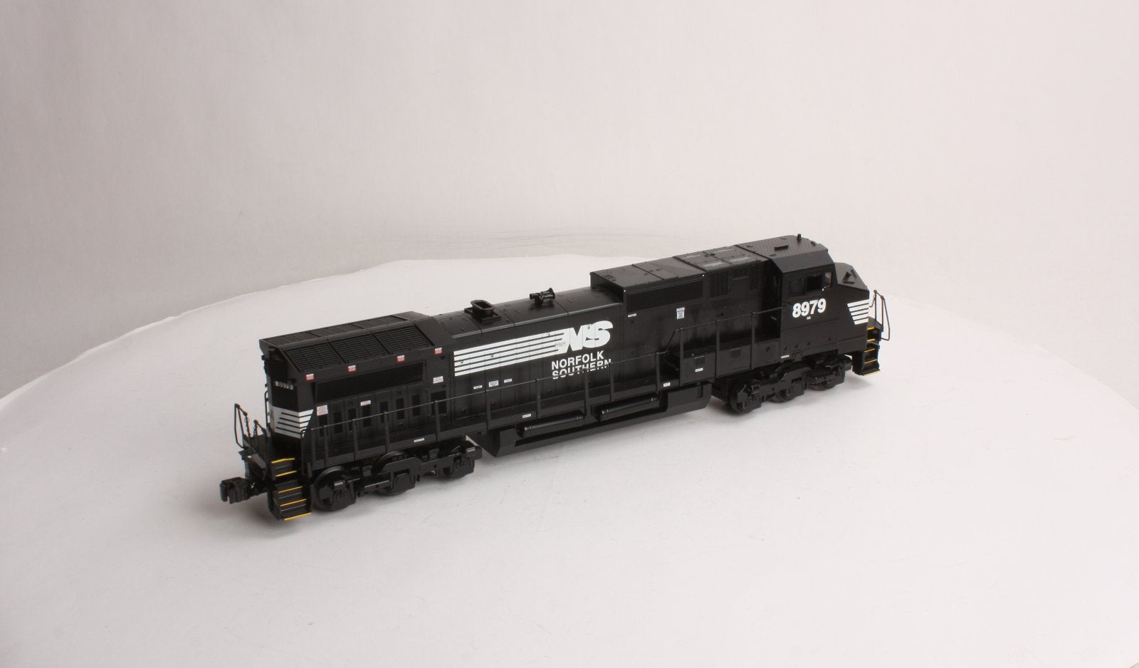 Lionel 6-18255 O Norfolk Southern Dash 9 Command Control w/Railsounds #8979 LN/Box