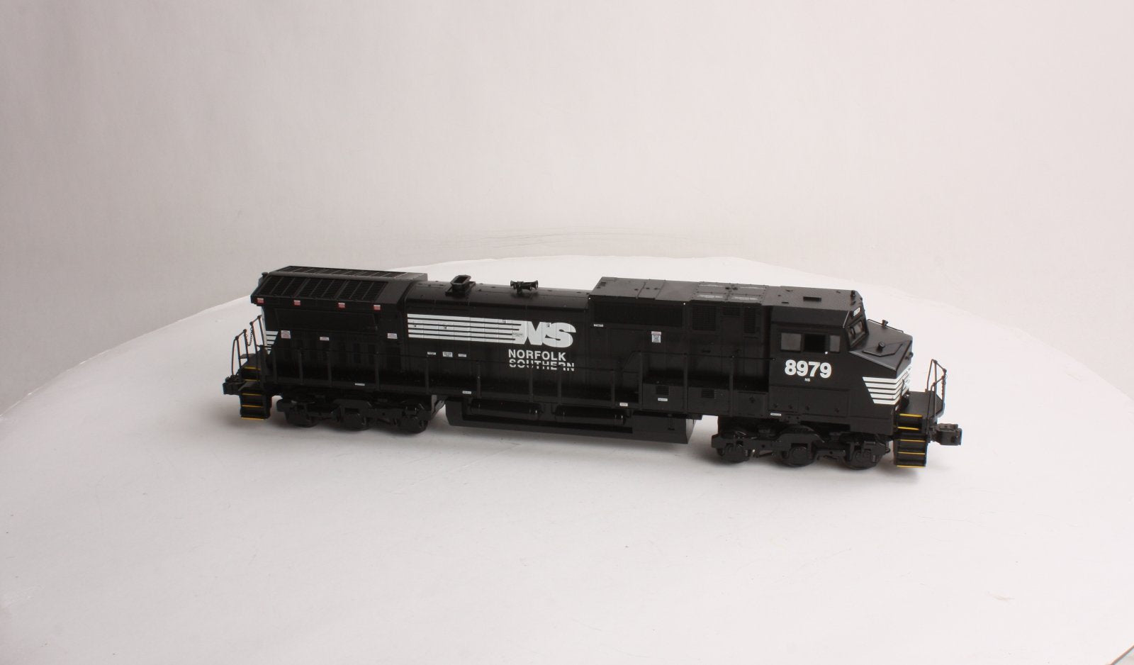Lionel 6-18255 O Norfolk Southern Dash 9 Command Control w/Railsounds #8979 LN/Box