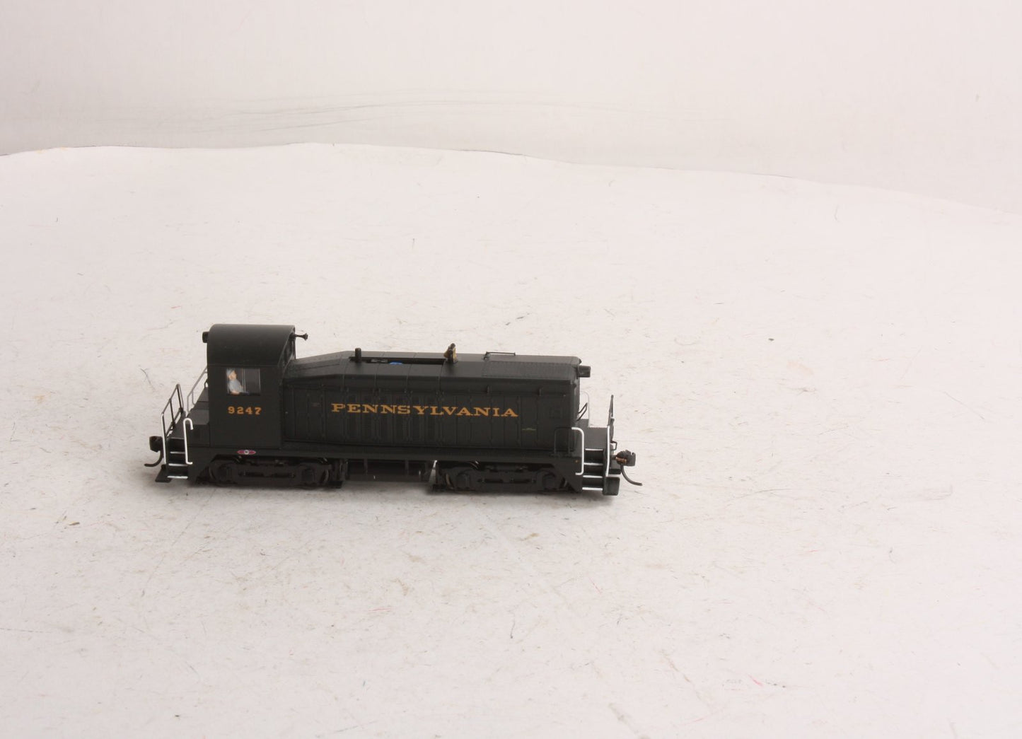 Broadway Limited 638 HO Pennsylvania Railroad Diesel EMD NW2 Phase V #9247 EX/Box