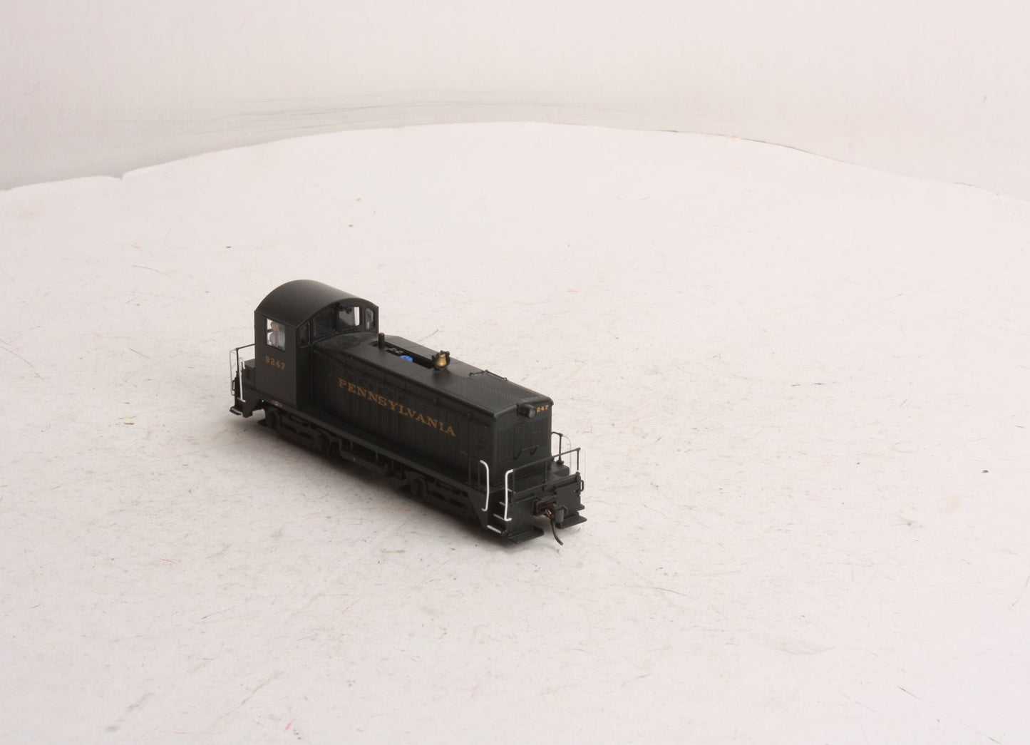 Broadway Limited 638 HO Pennsylvania Railroad Diesel EMD NW2 Phase V #9247 EX/Box
