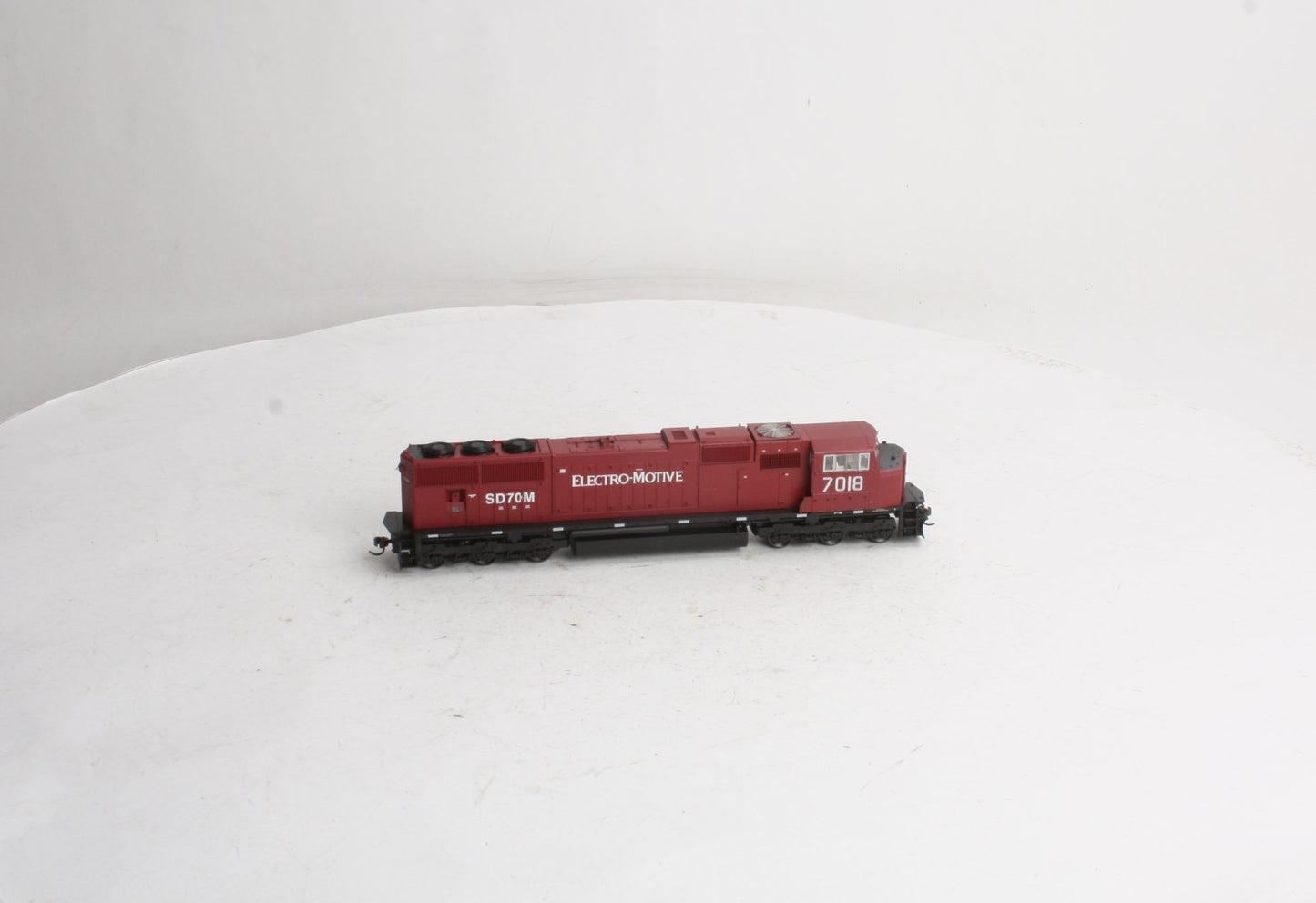 Athearn G6120 HO Scale EMD Lease SD70M Diesel Locomotive #7018 LN/Box