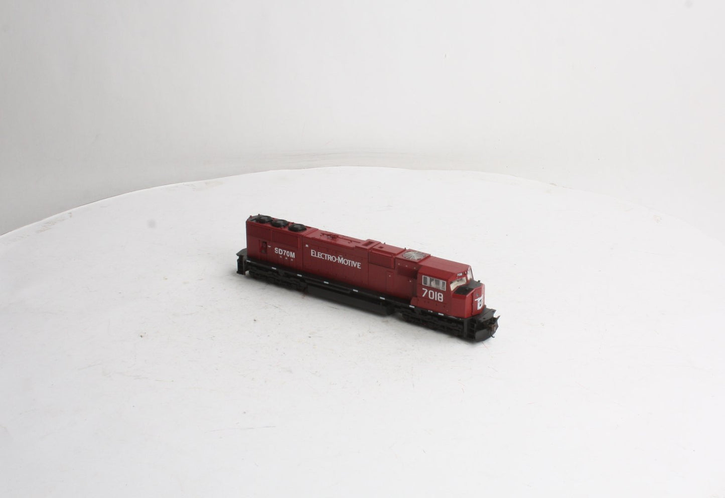 Athearn G6120 HO Scale EMD Lease SD70M Diesel Locomotive #7018 LN/Box
