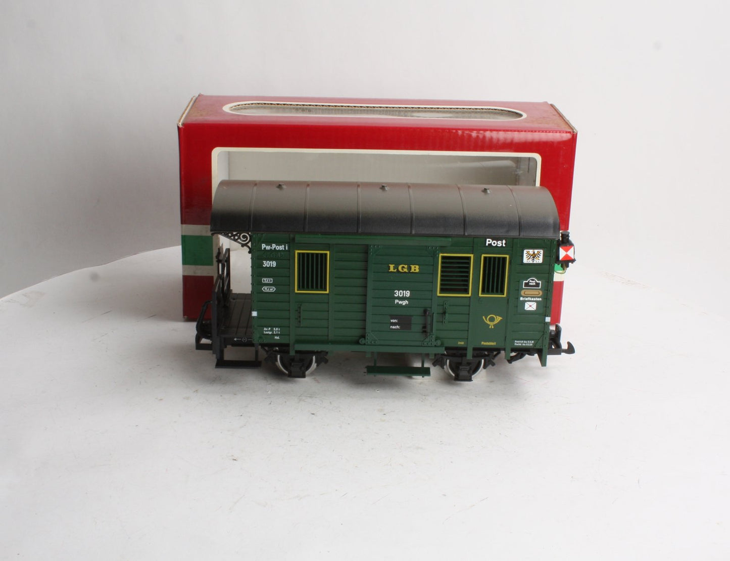 LGB 3019 G Scale Mail Post Car with Lights (Metal Wheels) LN/Box