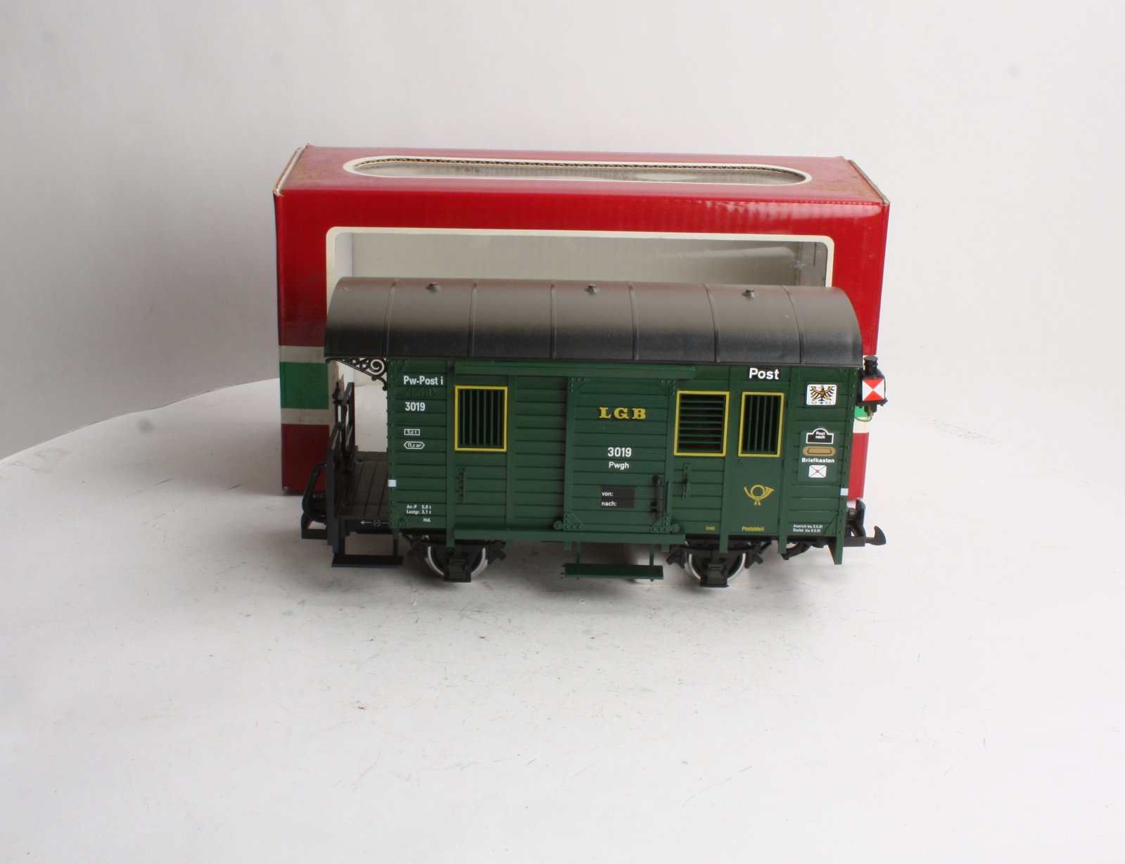 LGB 3019 G Scale Mail Post Car with Lights (Metal Wheels) LN/Box