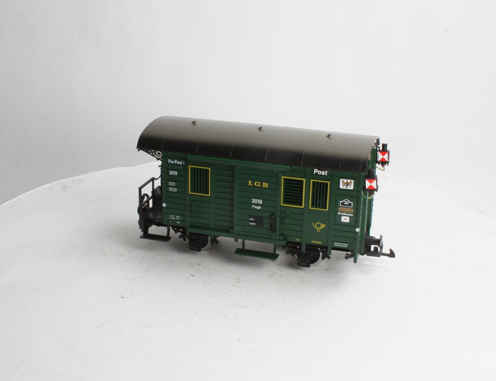 LGB 3019 G Scale Mail Post Car with Lights (Metal Wheels) LN/Box