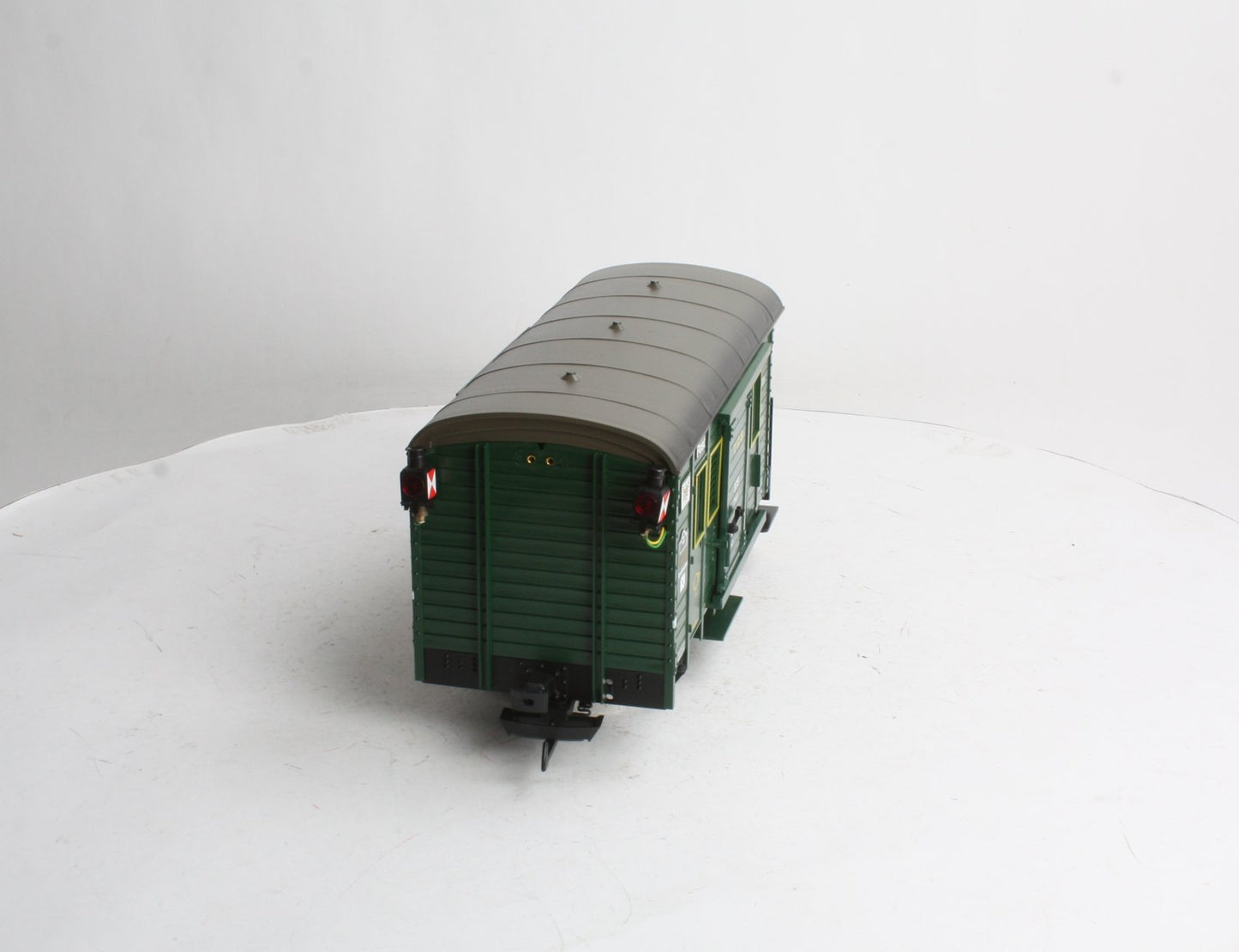 LGB 3019 G Scale Mail Post Car with Lights (Metal Wheels) LN/Box