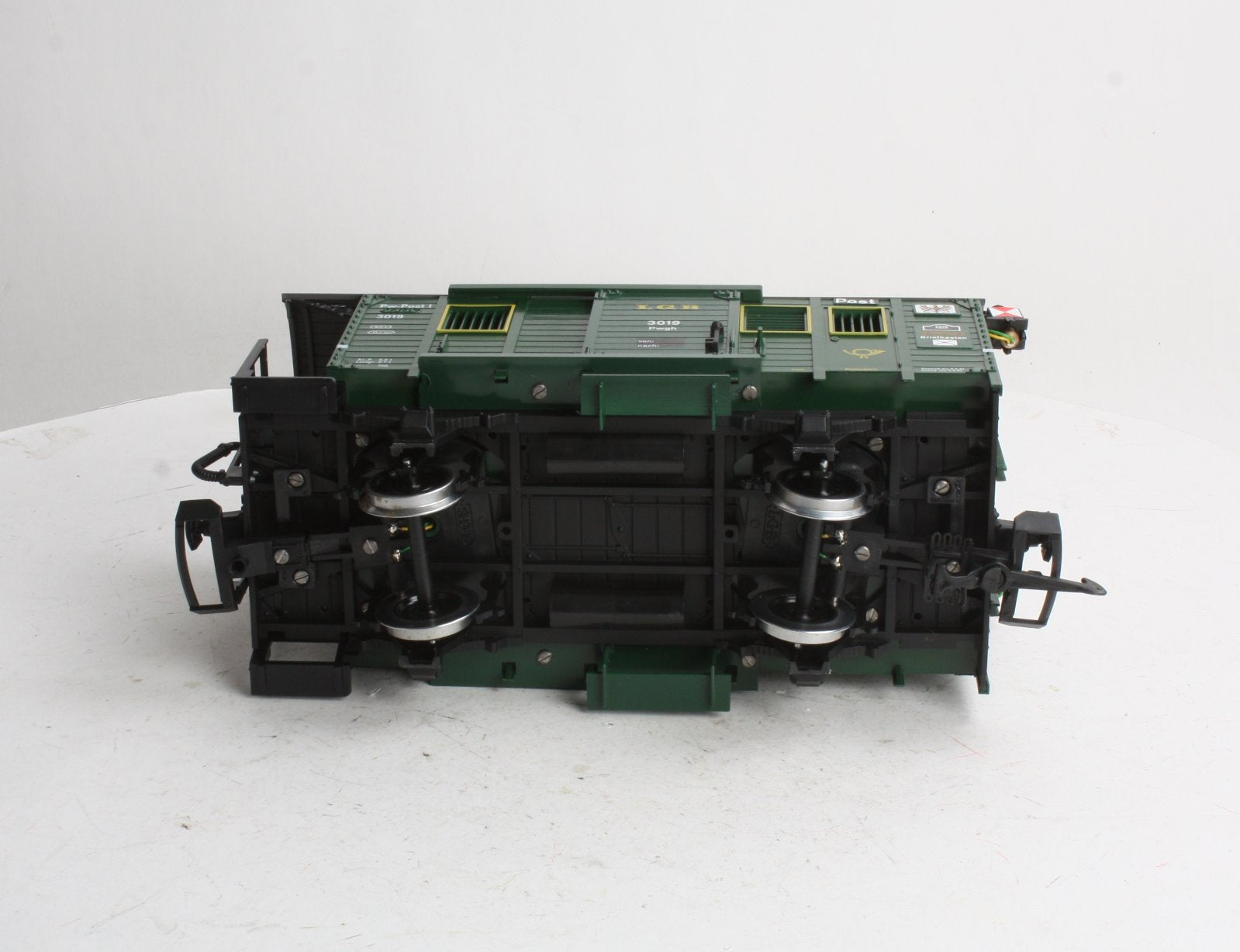 LGB 3019 G Scale Mail Post Car with Lights (Metal Wheels) LN/Box