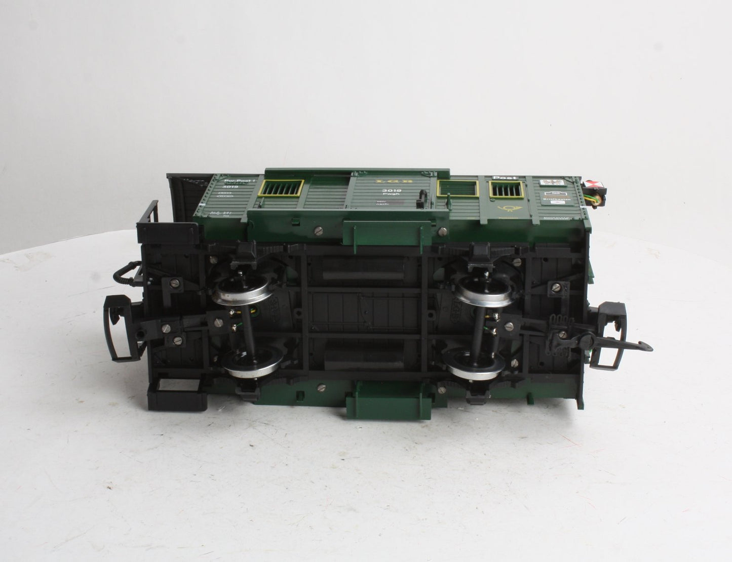 LGB 3019 G Scale Mail Post Car with Lights (Metal Wheels) LN/Box