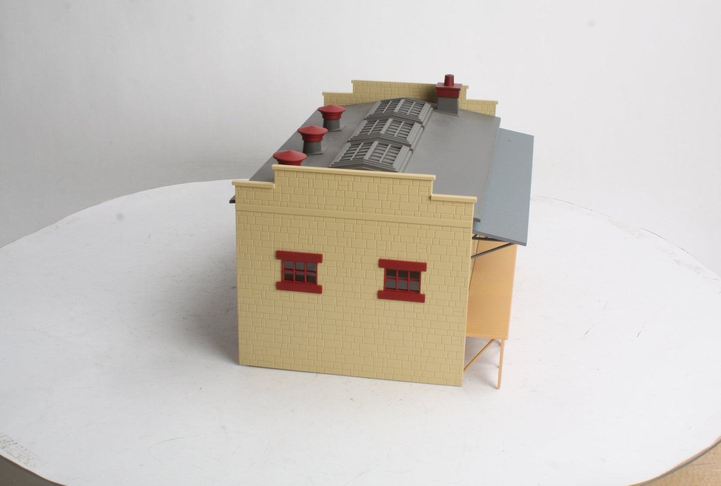 MTH 30-9098 O Freight Transfer Warehouse Building