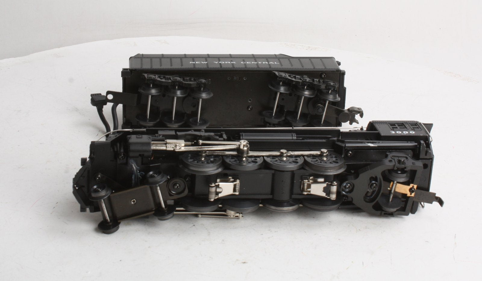 MTH 30-1101 NYC 4-8-2 L-3 Mohawk Steam Locomotive & Tender #3000 LN/Box