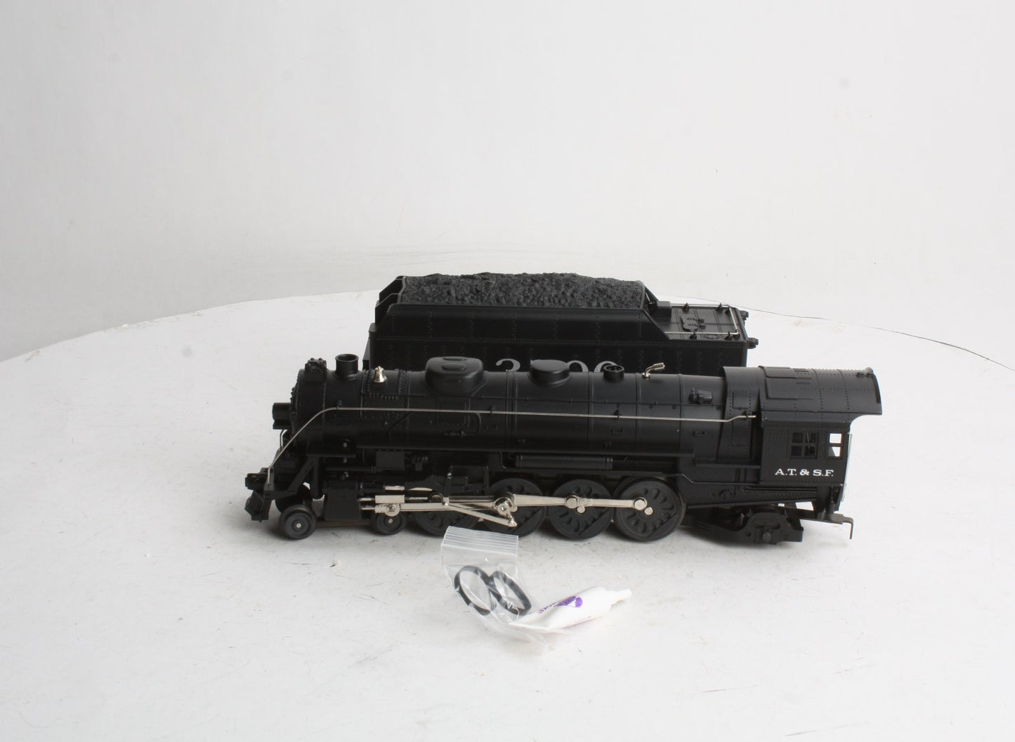 MTH 20-1102 O Gauge Santa Fe Mohawk Steam Locomotive #3700 LN/Box
