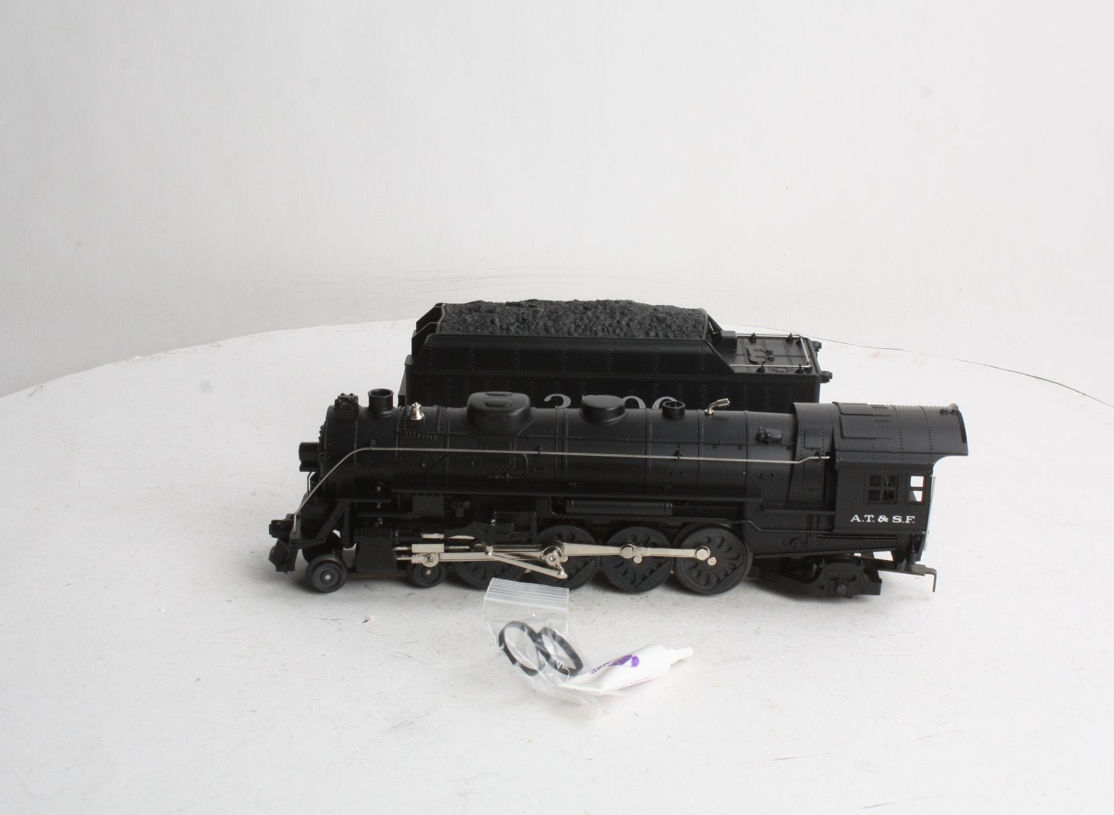 MTH 20-1102 O Gauge Santa Fe Mohawk Steam Locomotive #3700 LN/Box