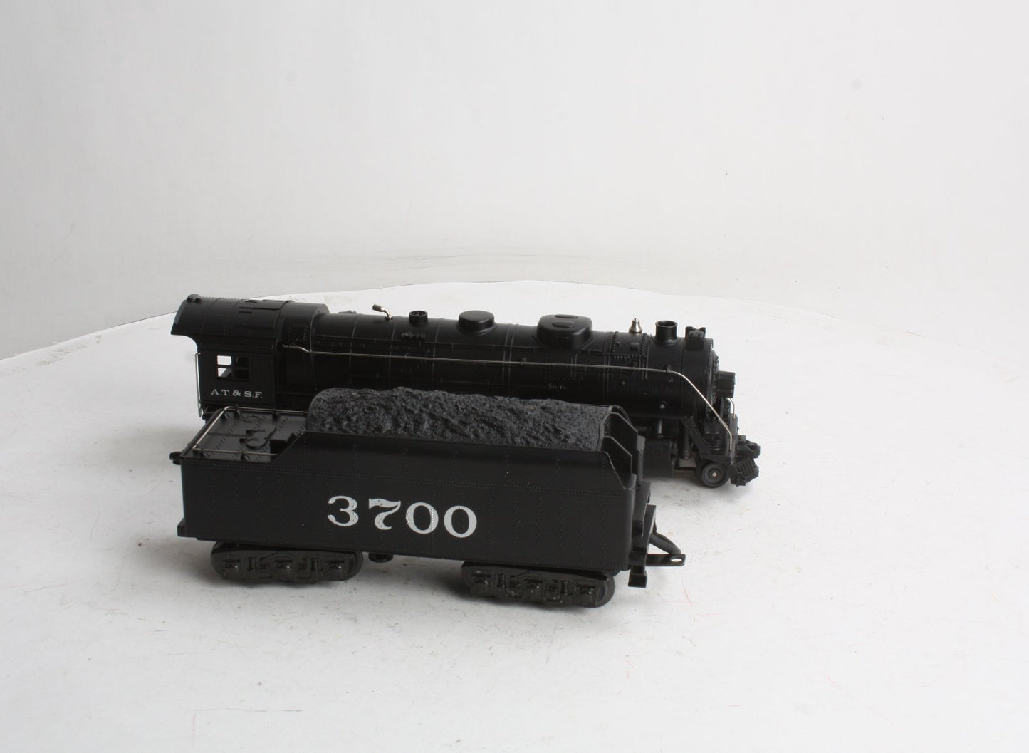 MTH 20-1102 O Gauge Santa Fe Mohawk Steam Locomotive #3700 LN/Box