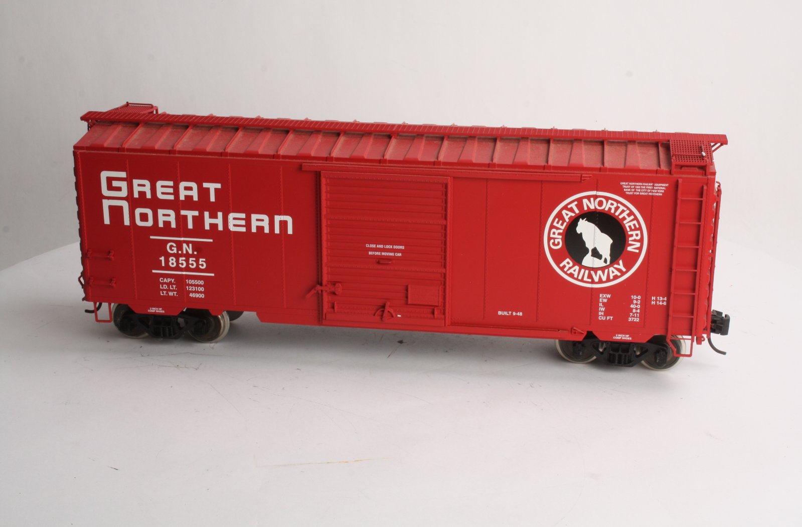 USA Trains R19205C G Great Northern 40' Boxcar #18555 - Metal Wheels LN/Box