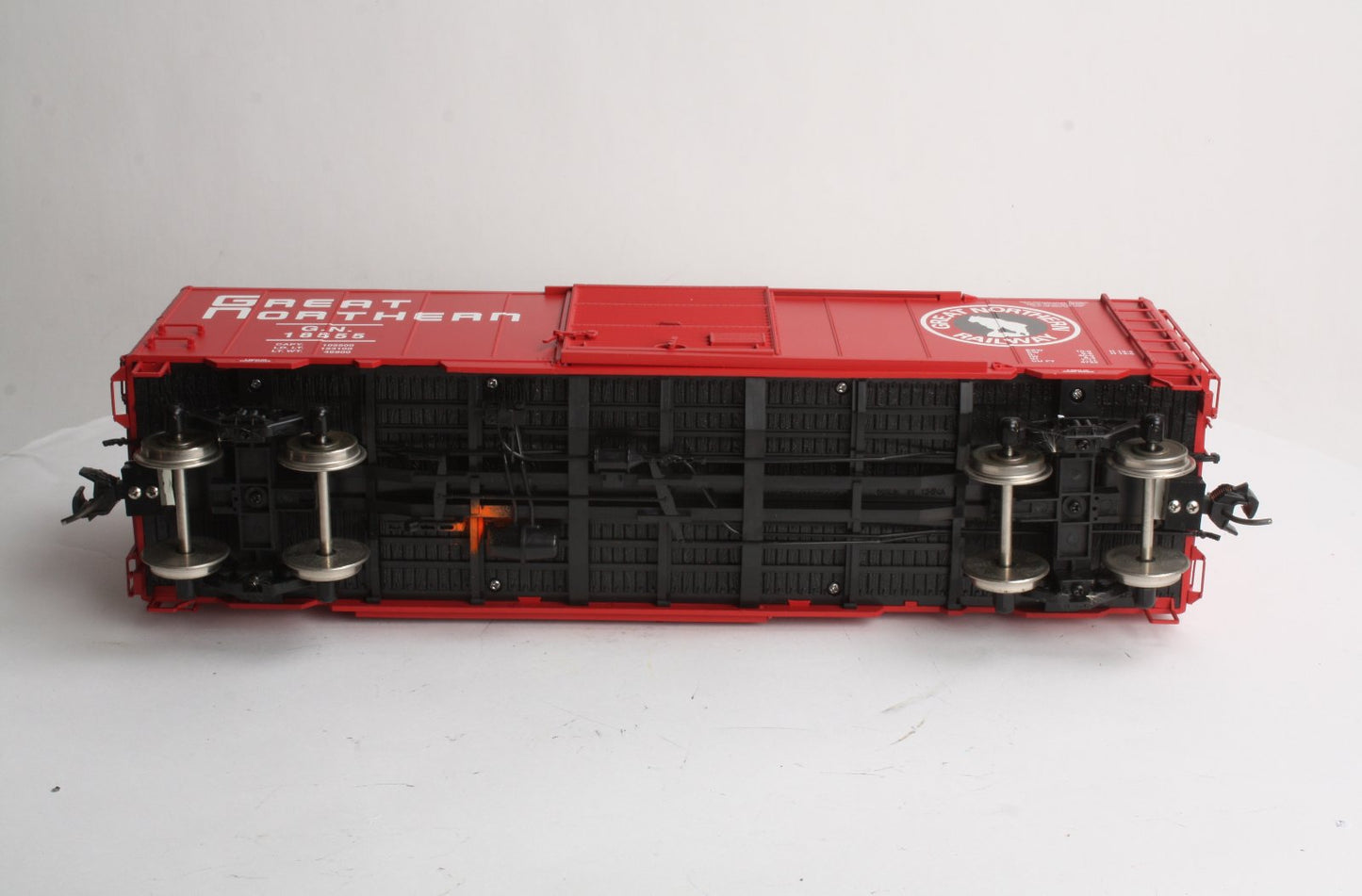 USA Trains R19205C G Great Northern 40' Boxcar #18555 - Metal Wheels LN/Box