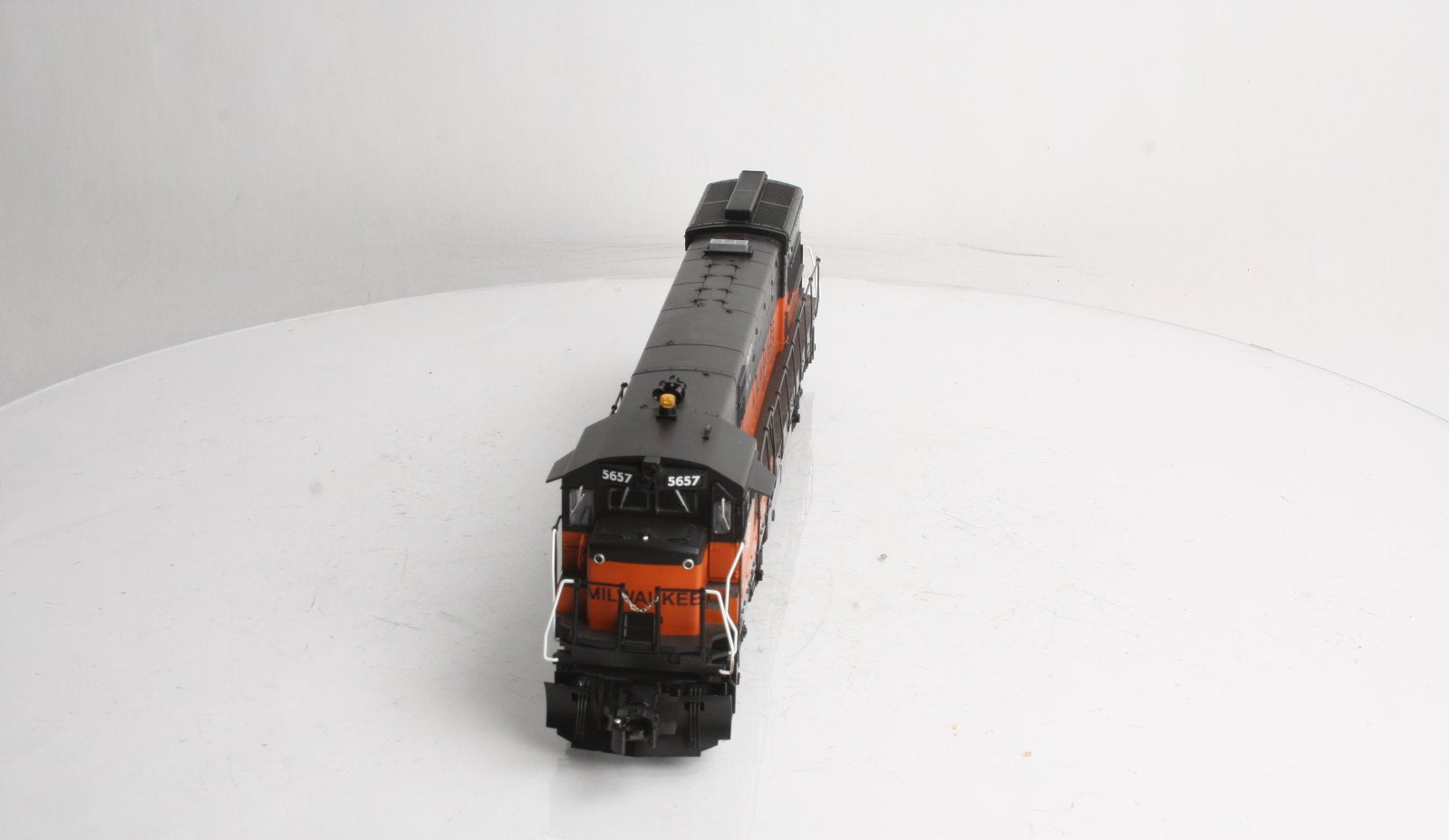 Lionel 6-28265 O Milwaukee Road U30C Legacy Diesel Locomotive w/RS 5.0 #5657 EX/Box