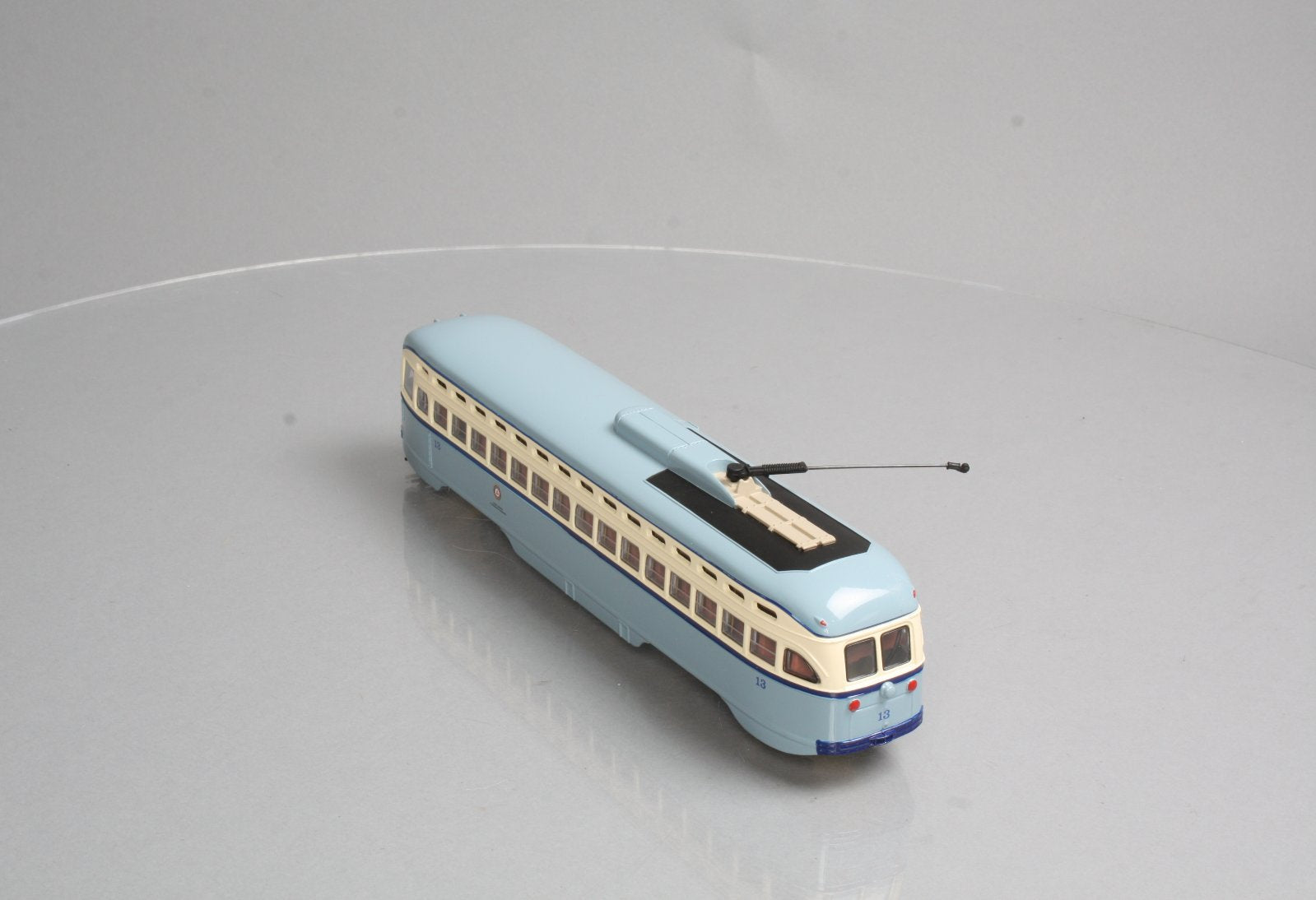 Corgi 55016 1:50 Newark/PSNJ City PCC Modified Streetcar – Trainz