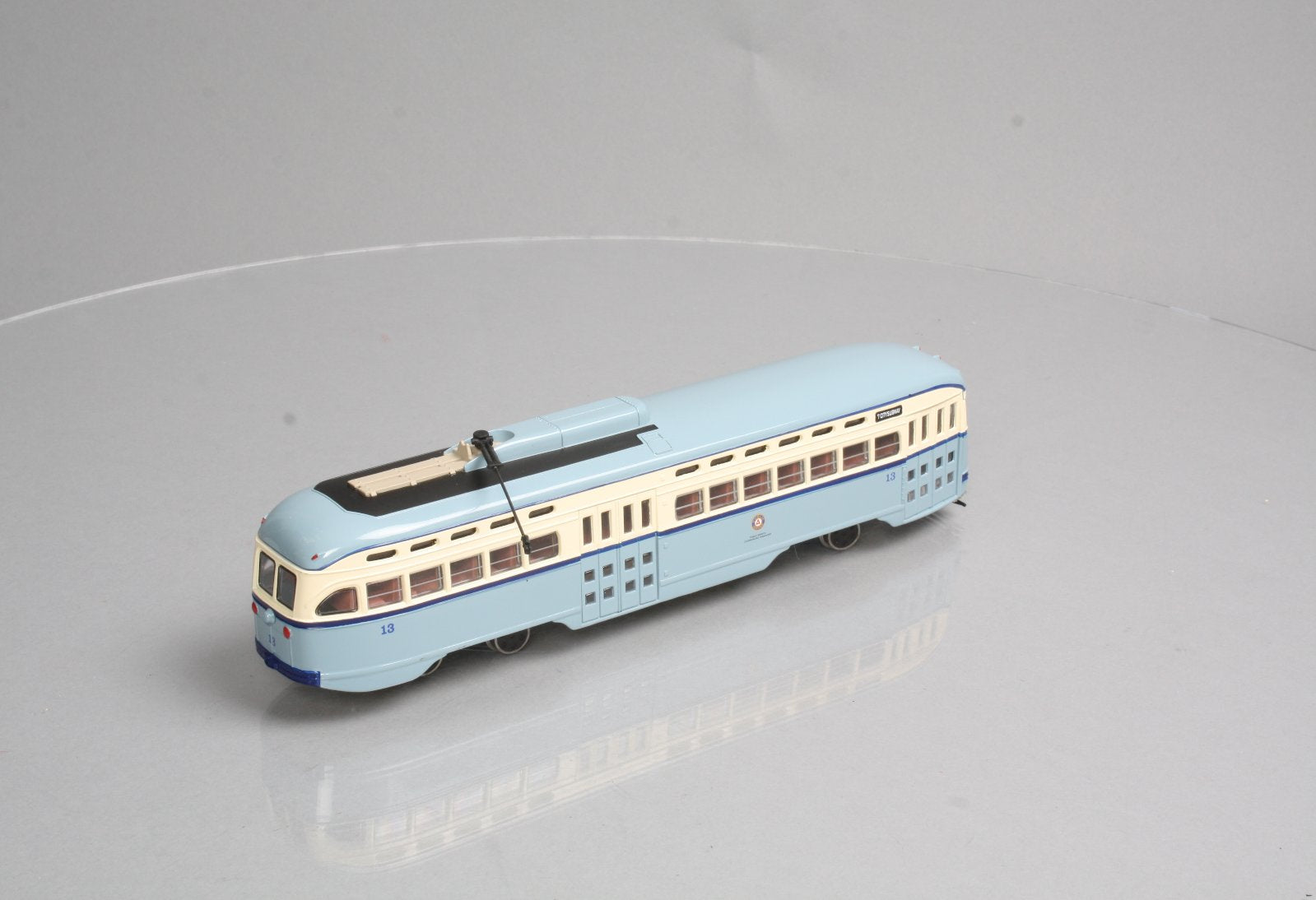 Corgi 55016 1:50 Newark/PSNJ City PCC Modified Streetcar