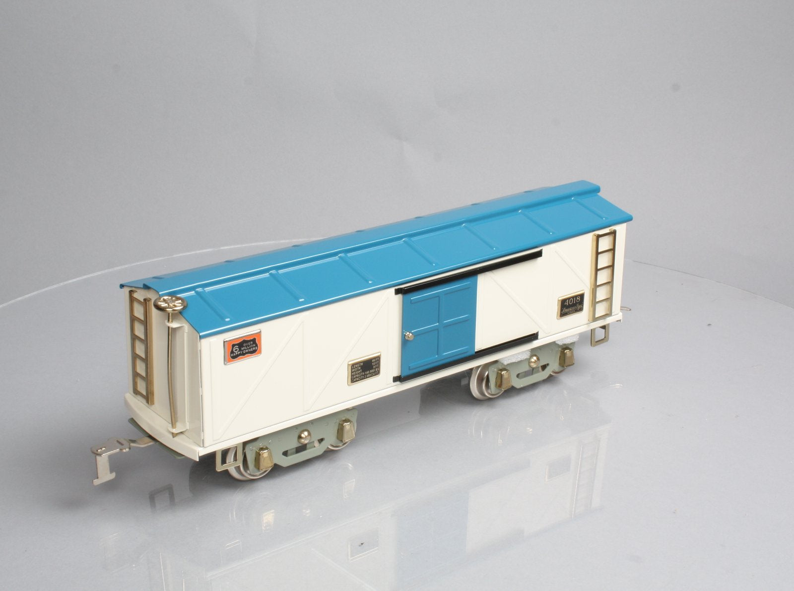 MTH 11-30088 White & Blue 4018 Automobile Boxcar MT/Box
