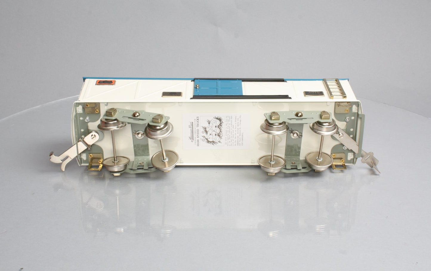MTH 11-30088 White & Blue 4018 Automobile Boxcar MT/Box