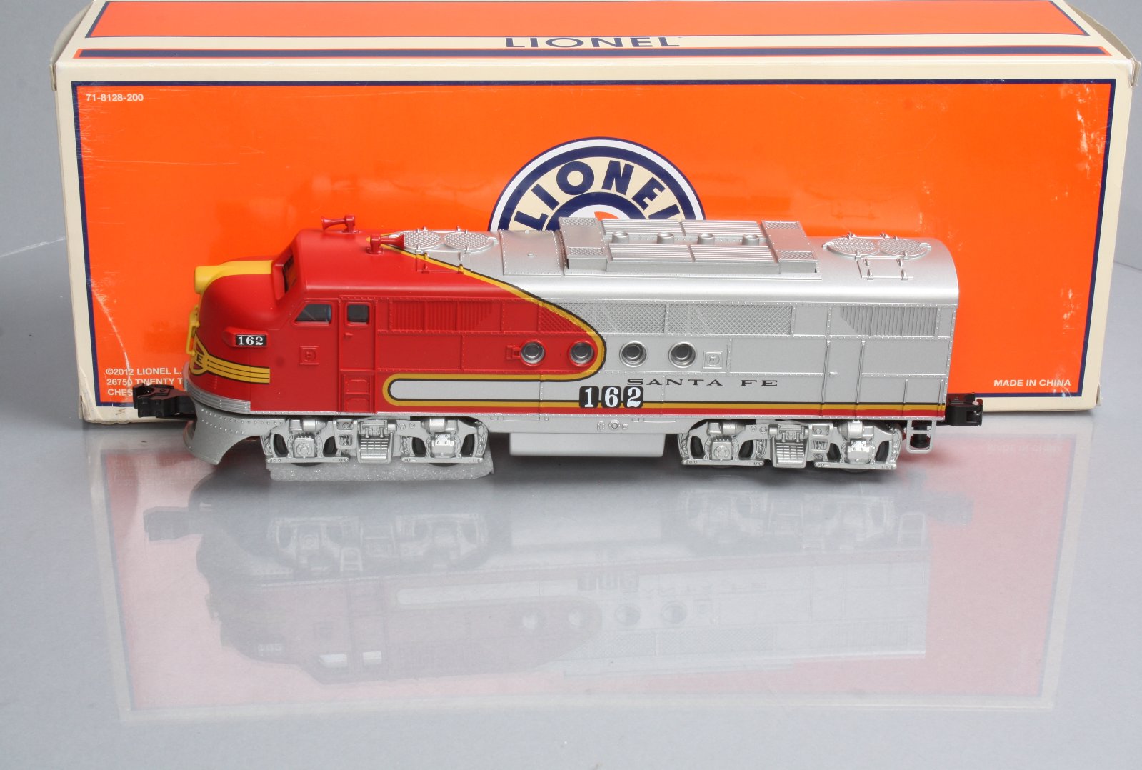 Lionel 6-38231 O Gauge Santa Fe FT Diesel Locomotive w/ Railsounds #162 LN/Box