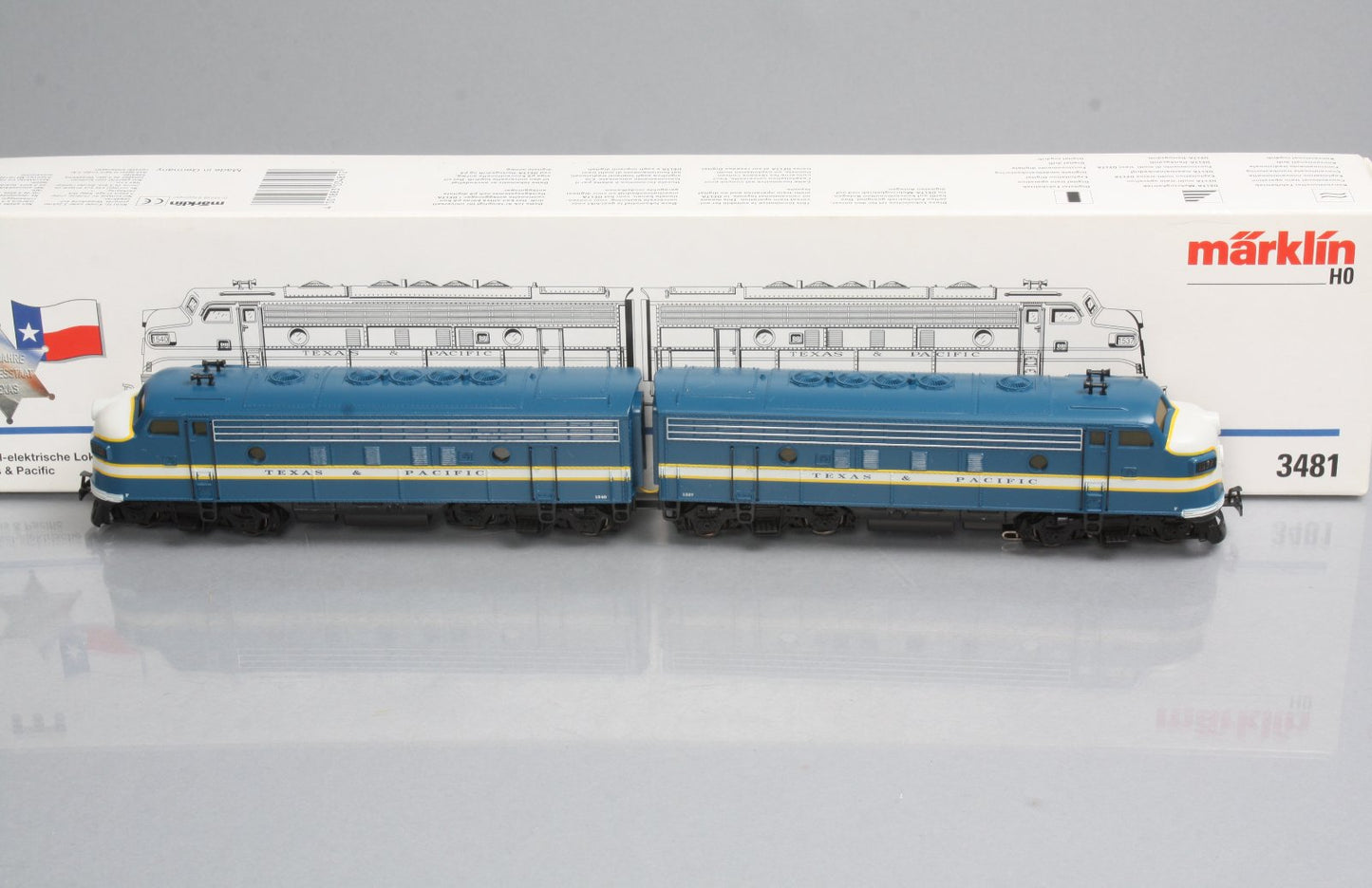 Marklin 3481 HO Scale Texas & Pacific GM EMD F-7 AA Diesel Set EX/Box