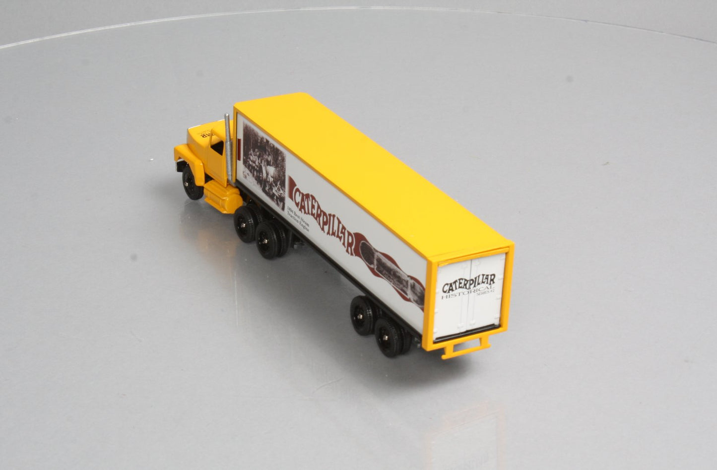 Winross 144-7 1:64 Scale Diecast Caterpillar Historical Series # 2 Semi Truck NIB