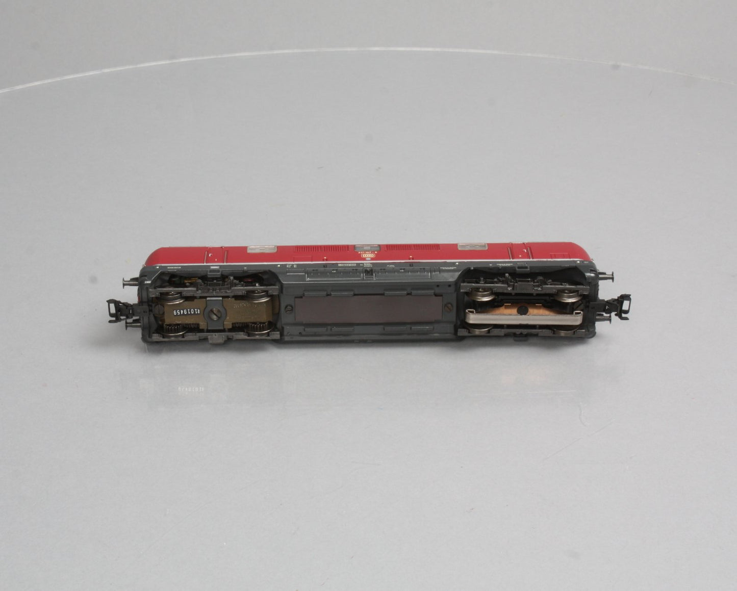 Marklin 3582 HO Scale Deutsche Bundesbahn (DB) Diesel Locomotive #221 107-6 LN/Box