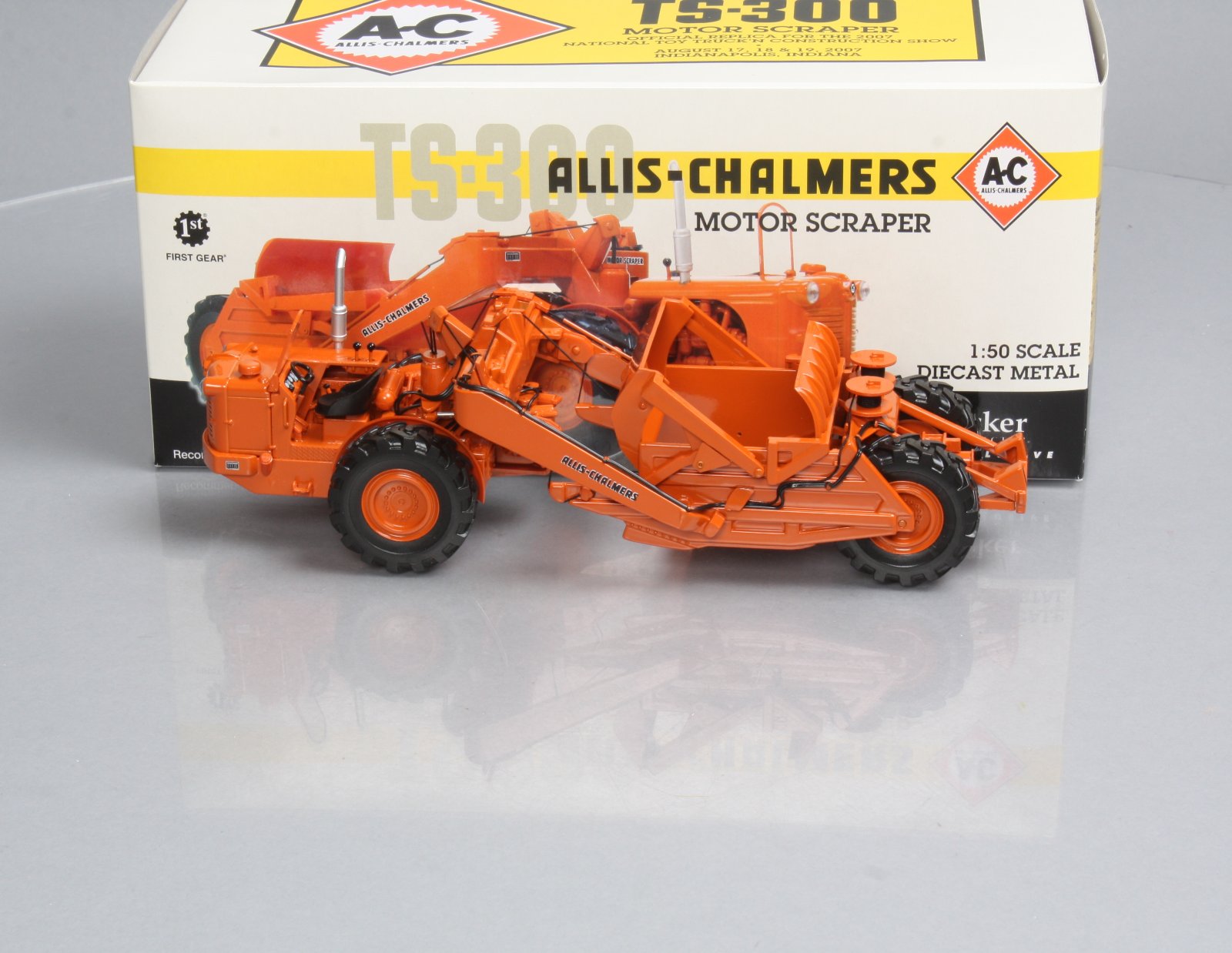 First Gear 50-3099 1:50 Allis-Chalmers TS-300 Cable Operated Motor Scraper NIB