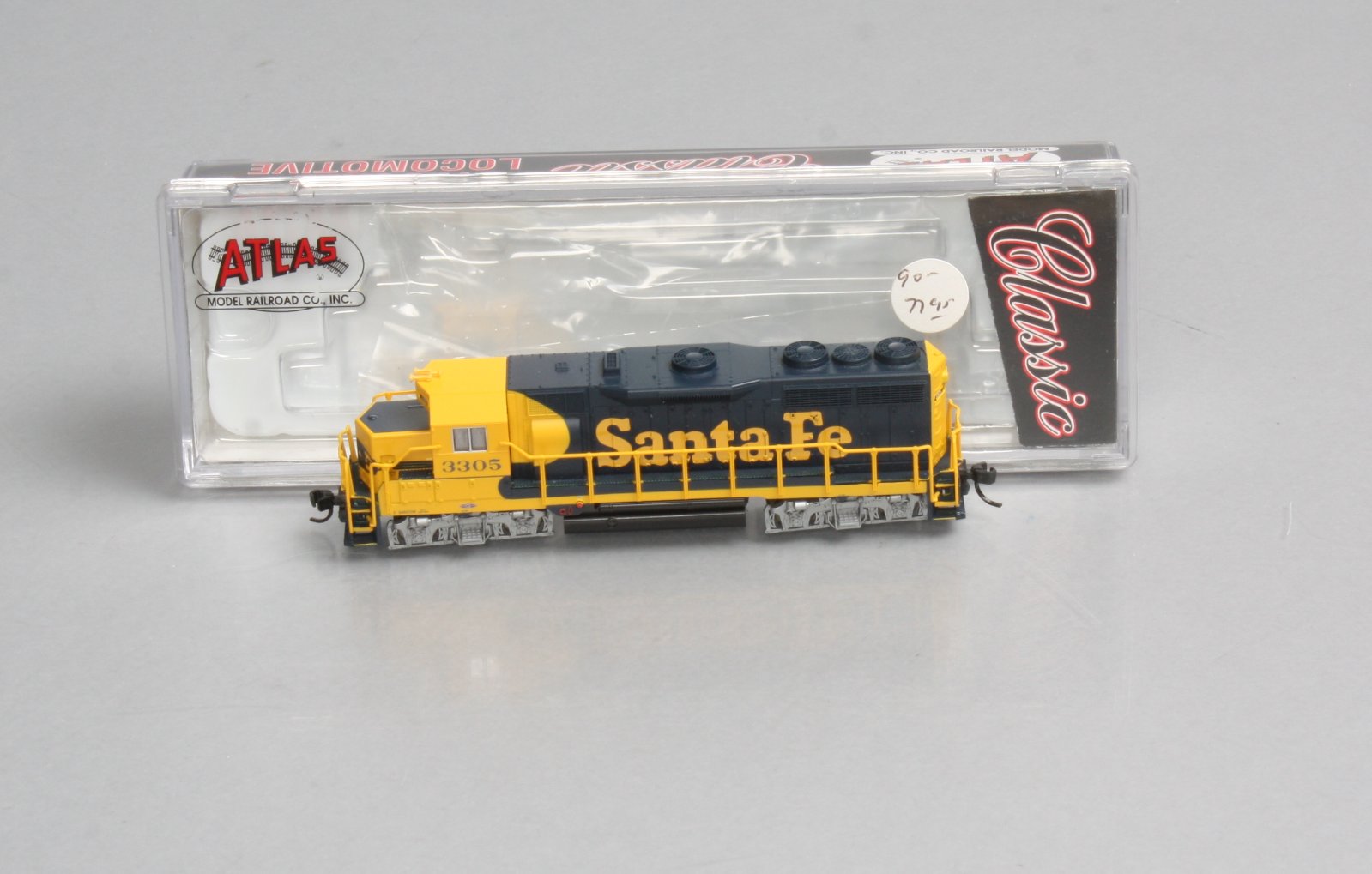 Atlas 46509 N Scale Santa Fe Powered GP-35 Diesel Locomotive #3305 LN/Box