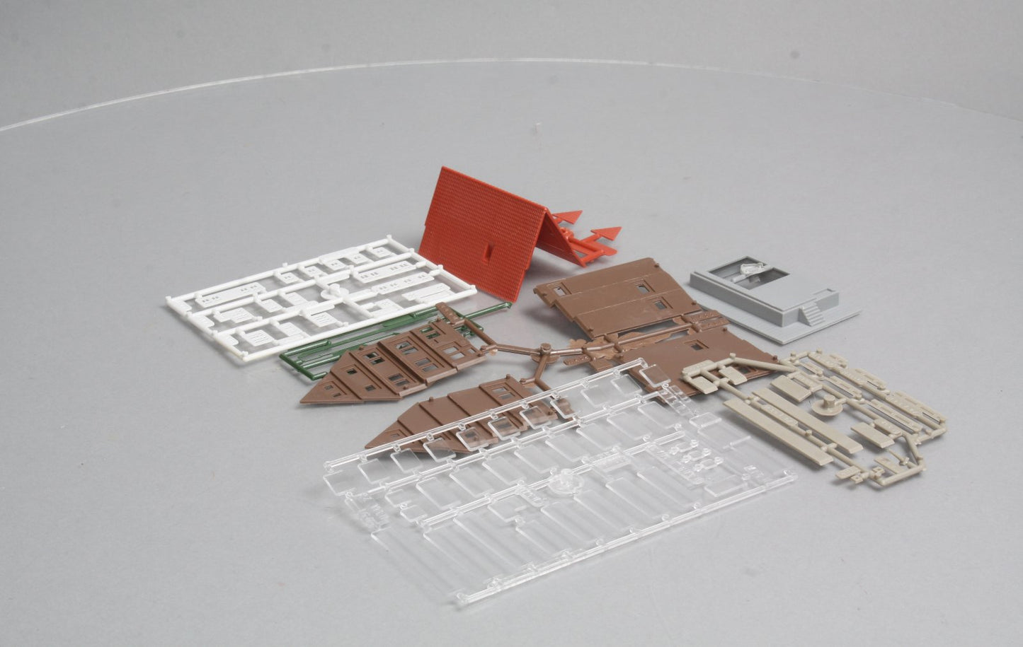 Kibri 6407 Z Scale House On The Square Kit