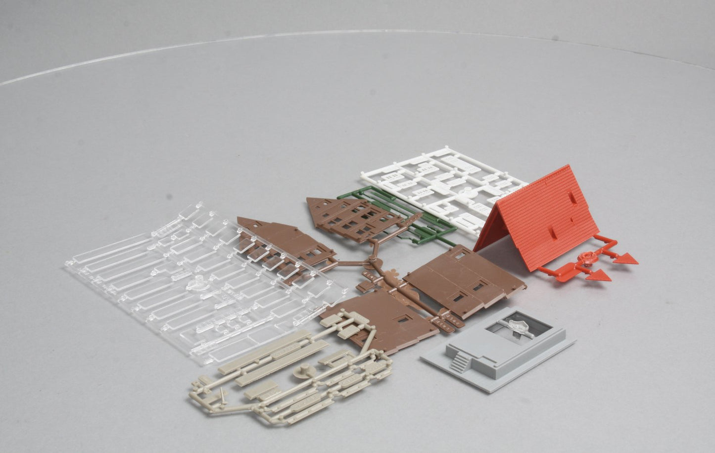 Kibri 6407 Z Scale House On The Square Kit
