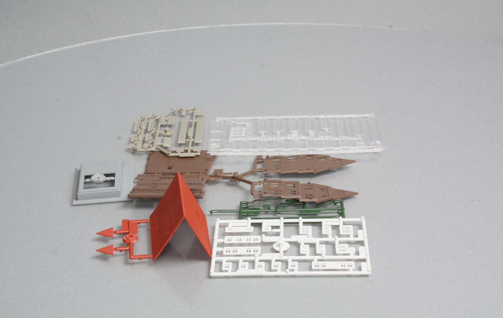 Kibri 6407 Z Scale House On The Square Kit